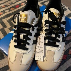 Adidas Samba rare cream/black/gold color way NIB